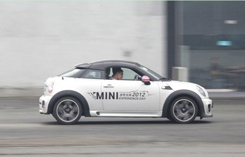 BMW和MINI全系试驾活动成都圆满落幕