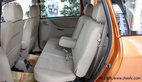江門(mén)風(fēng)尚全系降1萬(wàn)現(xiàn)金 銀/深灰色現(xiàn)車