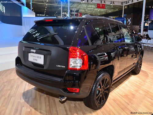 2013款Jeep指南者 售价22.19-28.19万元