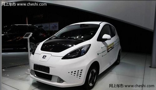 荣威E50纯电动代步小车 售价亲民