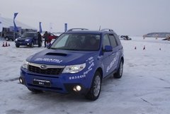 斯巴鲁全时四驱无惧冰雪