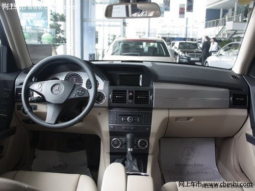 2013款奔驰GLK300  现车11月钜惠价热售