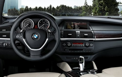 创新传奇BMW X6全能轿跑时尚华丽的典范