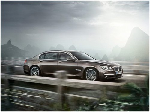 2013款BMW7系天津接受预定 定金10万元