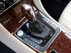 2013帕萨特车展上市 售价18.38-32.28万