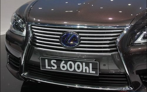 雷克萨斯全混动车型新LS600hL中国首发