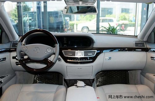 奔驰S300L/350L  天津全系新车减价热潮