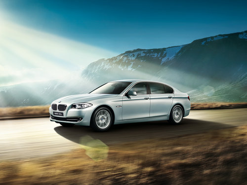 信宝行全新BMW5系Li互联驾驶乐趣无极限