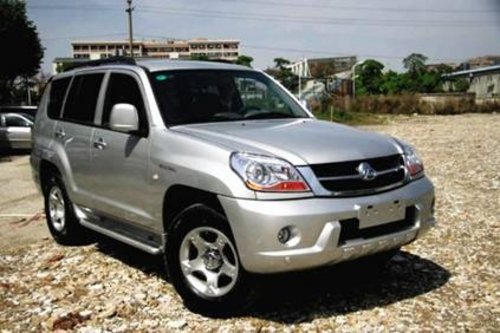 野性十足猎豹CS6轻松应对各种恶劣道路