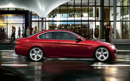 燕宝燕莎展厅BMW330i尊享升级版限时特价