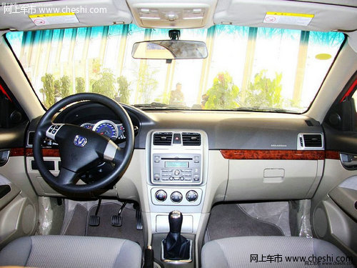 全新蜕变 实用家轿-试驾长安CX30三厢