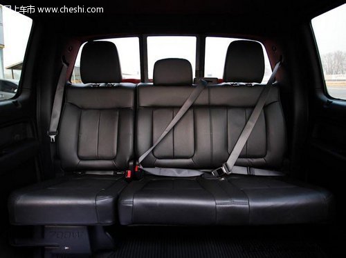 福特猛禽F150  2013款带原厂平盖爆63万