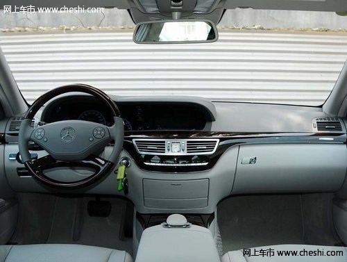 全新进口奔驰S350  天津现车优惠21万元