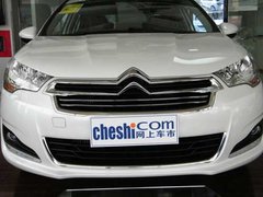 东风雪铁龙高端中级车C4L 南阳到店实拍