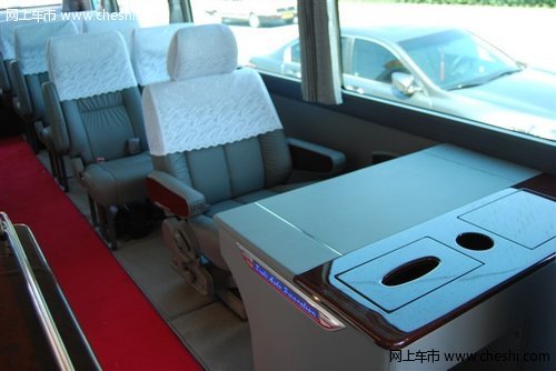 丰田考斯特12座13座航空座椅  专业改装