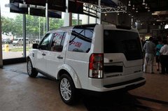 2013款路虎发现四  天津现车劲爆暖心价