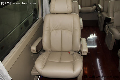 丰田考斯特 12/13座航空座椅版年底促销
