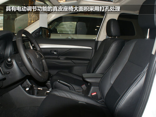 三菱全新歐藍德新車到店實拍 隔世之感