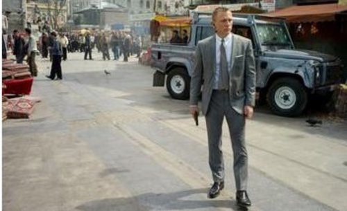 捷豹路虎出演007最新大片-大破天幕危机