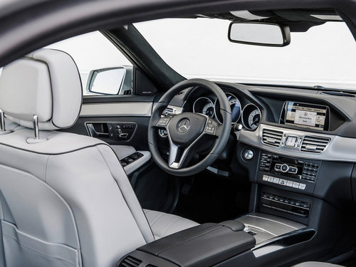 奔驰新E级德国售32.4万起 将于四月开售