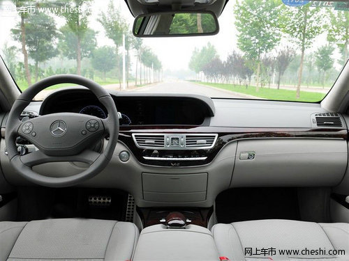 奔驰S65 AMG 深圳区购车可优惠现金20万