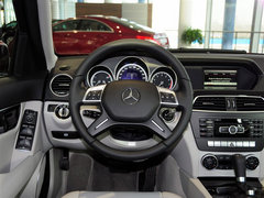 奔驰C180/C260/C300报价 官方售30.8万
