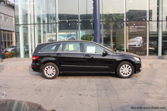 奔驰R350颜色全  新款加大轮可优惠11万