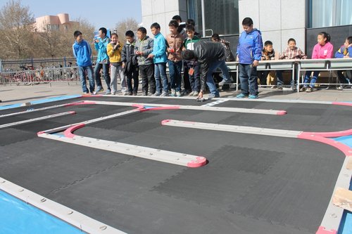 宝泽传递BMW之悦，支持中国青少年汽车创意大赛