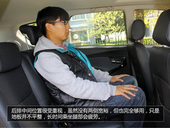 内饰革新 试驾2013款和悦RS 1.8L豪华版