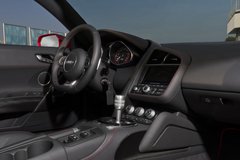2014奥迪R8正式上市 V10版售价105万元