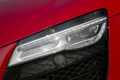 2014奥迪R8正式上市 V10版售价105万元