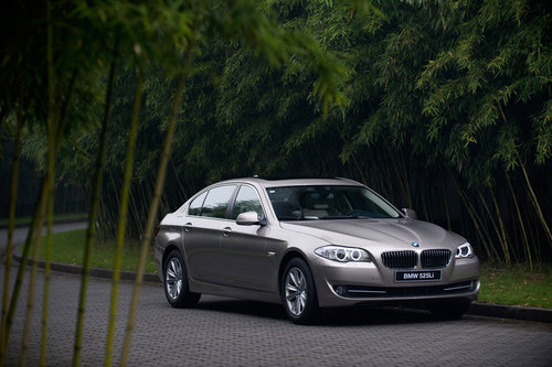 BMW5系Li再添新功能 巩固细分市场创新领导地位