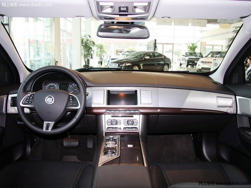 捷豹XF最高现金优惠13万元 捷豹入门级豪华轿车