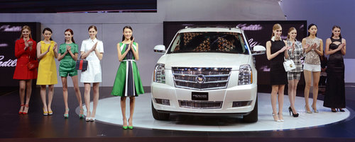 凯雷德ESV铂金版加长型SUV上海车展问世