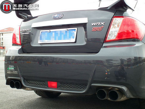 绝地大反击 实拍11款斯巴鲁三厢翼豹STI