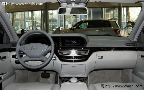 奔驰S300L新款现车 天津优惠价68.8万元