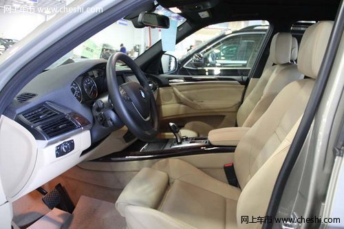 宝马X5原装现车  天津五月直销价62万元