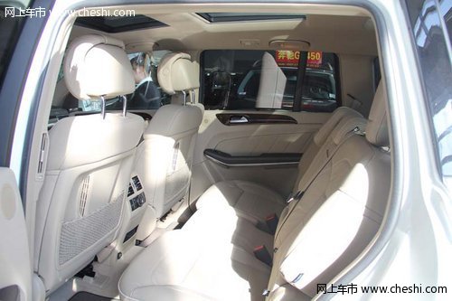 2013款奔驰GL550  现车倾情返利价185万