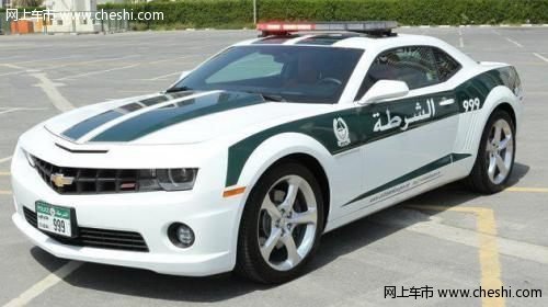 迪拜将宝马M6轿跑车与福特野马列为警车