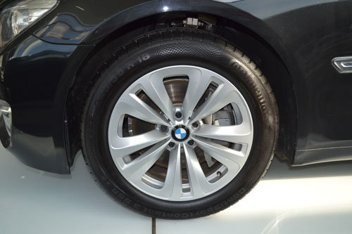 新BMW 7系至臻完美 追享独特 悦动人生