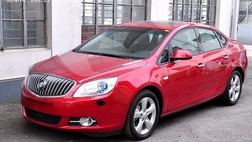 買誰更值？15萬主流車型價值大對比