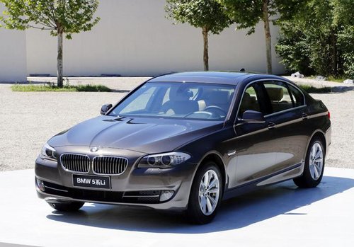 BMW 5系Li启动专属豪华定制服务