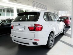 宝马X5中东版67万 配三方位摄像头/天窗