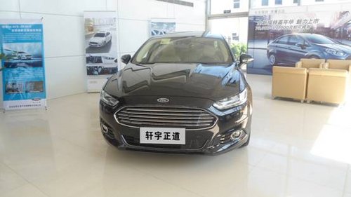 保定轩宇正道福特4S店首辆新蒙迪欧亮相
