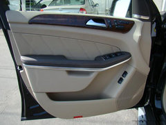 2013款奔驰GL550  冰点巨献专卖价165万