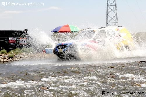 广汽吉奥奥轩GX5获2013环塔拉力赛量产组冠亚军