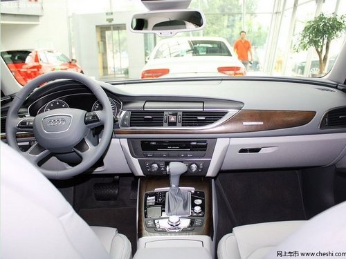 沈阳奥迪A6L最高优惠11.3万 店内现车销售