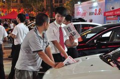 8月13日万达七夕情人节汽车展现场报道