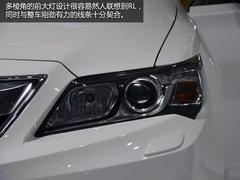 新增2.0L引擎 2013成都车展讴歌ILX实拍