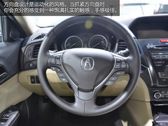 新增2.0L引擎 2013成都车展讴歌ILX实拍